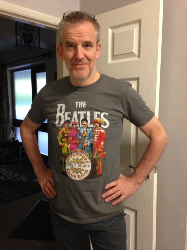 James and sgt pepper T shirt 1016 