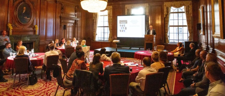 Launch whole room view crop